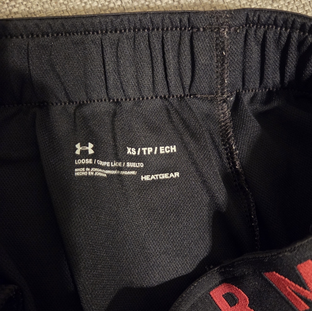 Under Armour Black HeatGear Shorts XS, Never Worn.